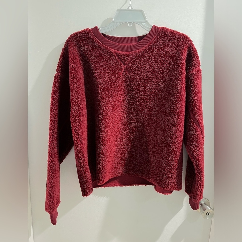 American Eagle Outfitters Burgundy Sherpa Fleece Pullover, OVERSIZED XS